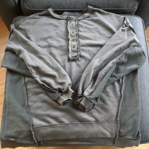 Gray sweatshirt